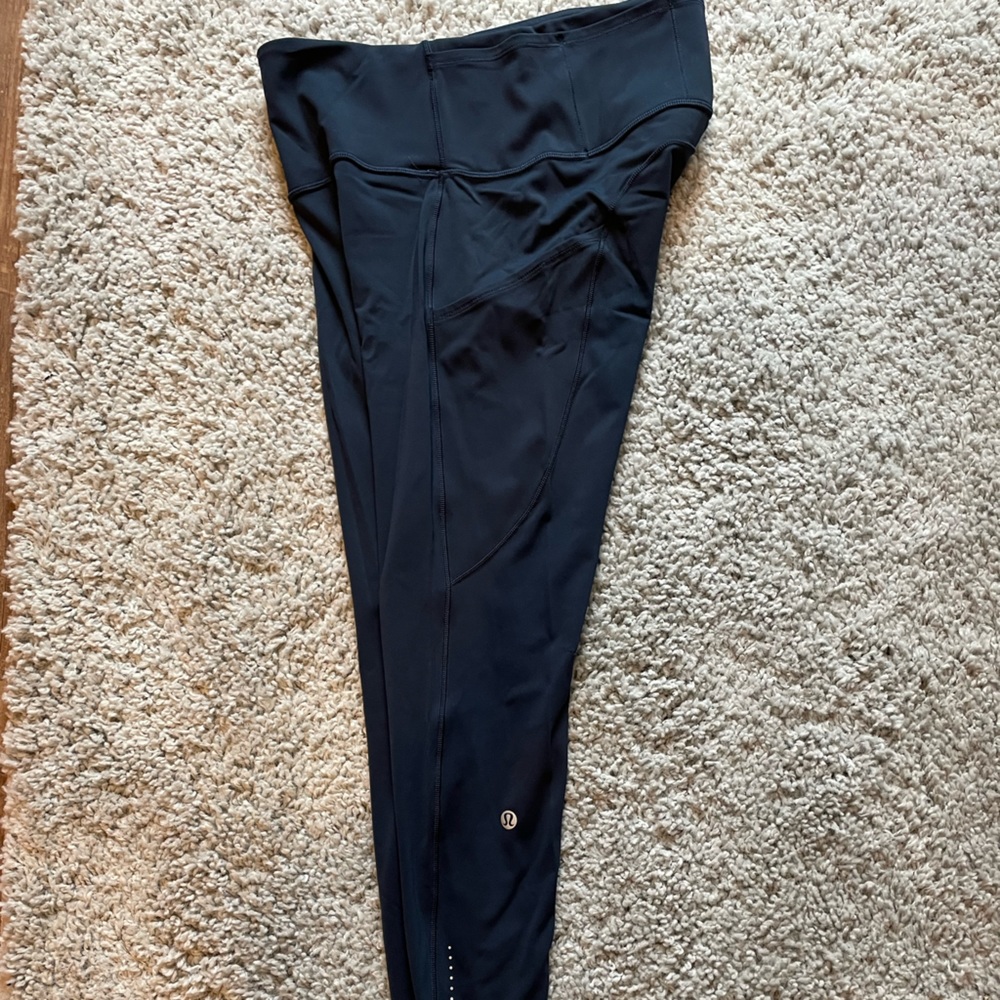 Lululemon Fast & Free Tight.  Approx 22”
